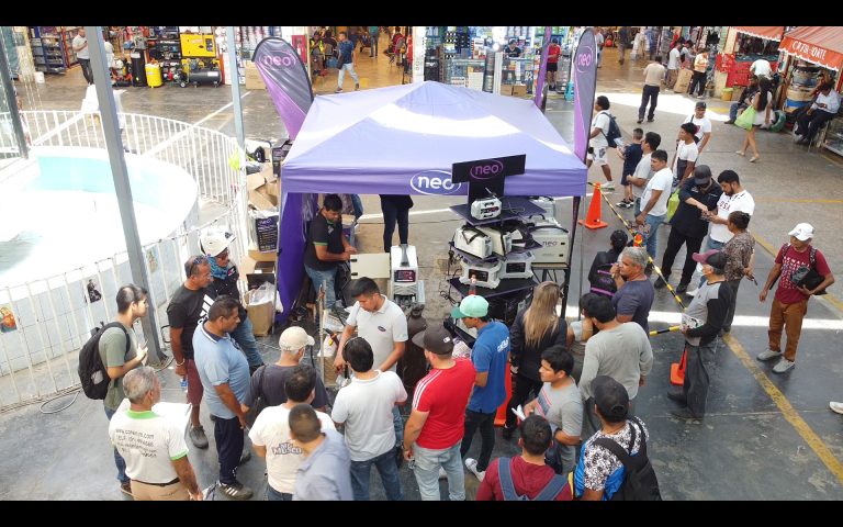 EXHIBICIÓN EN EL CENTRO COMERCIAL LA BELLOTA 06